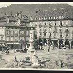 Bolzano, piazza Vittorio Emanuele (Piazza Walther) e l'hotel Città di Bolzano