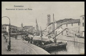 Cesenatico, Riparazioni di barche sul Porto