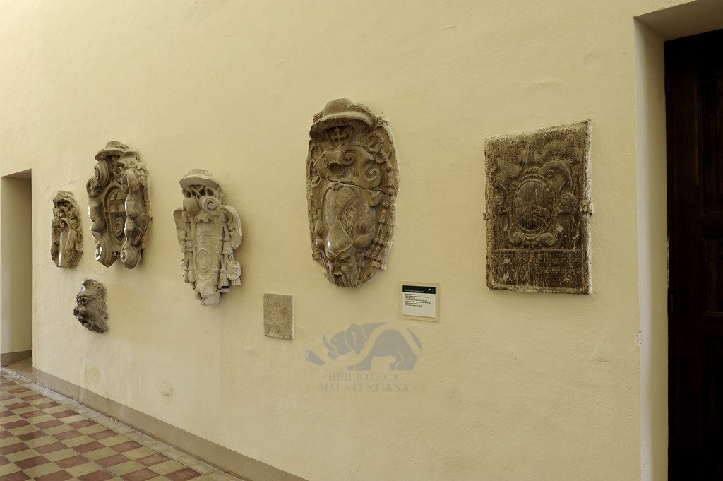 I. Giovannini, Il Museo lapidario nel corridoio al primo piano
